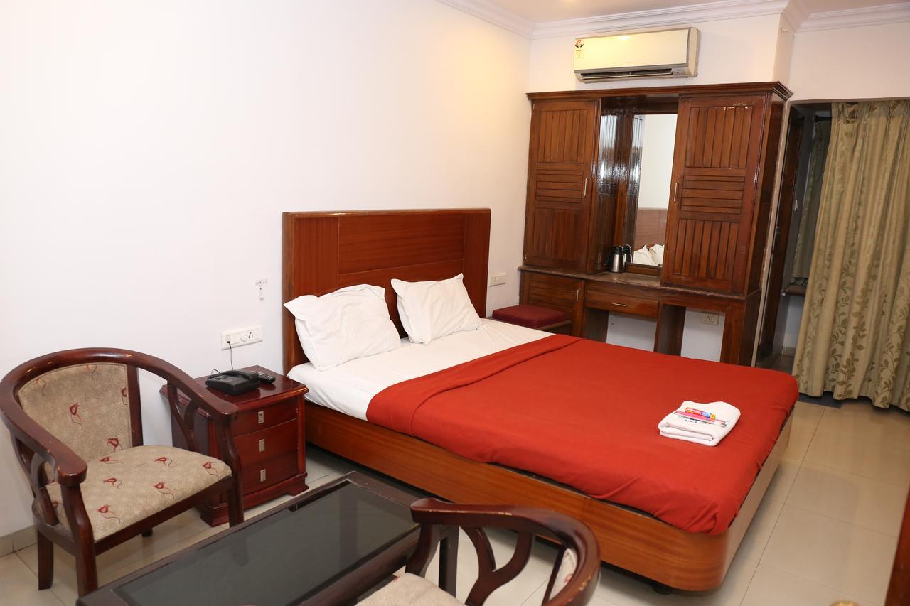 Hotel Chandra'S Visakhapatnam Exterior foto